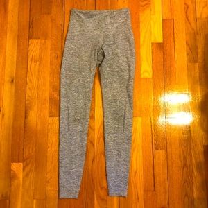Old Navy Active Go-Dry Grey Leggings - full length